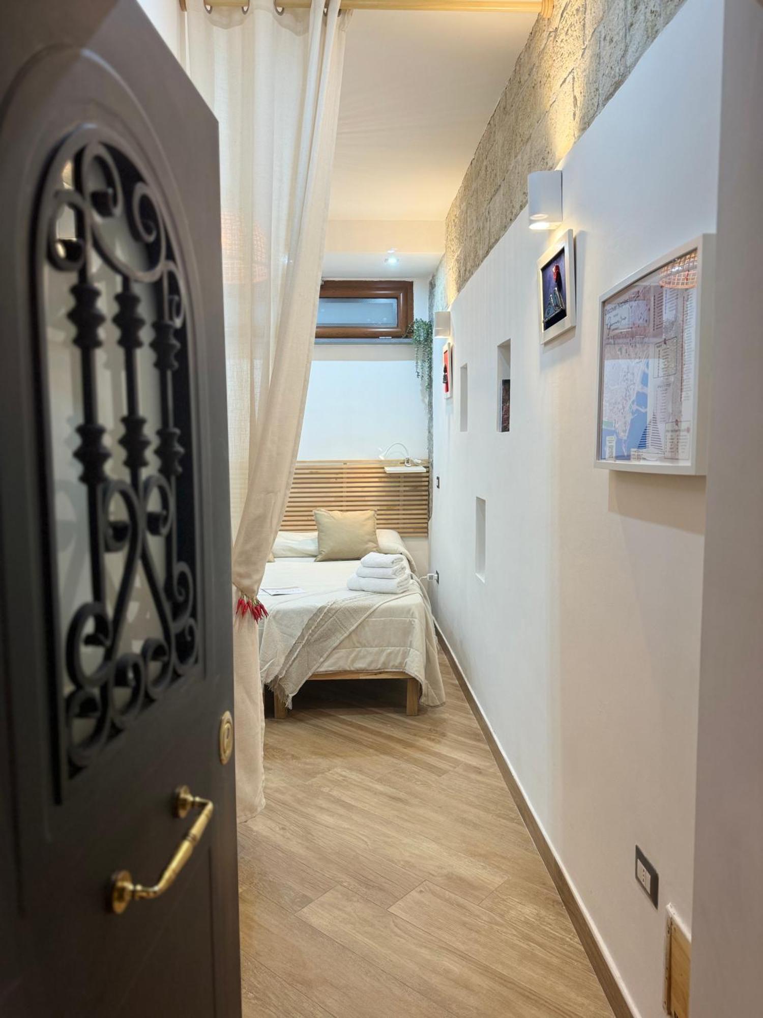 Casa Gennarino Apartment Napoli Bagian luar foto